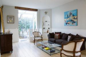 Villas EXIGEHOME belle maison a colombages 5 minutes du RER : photos des chambres