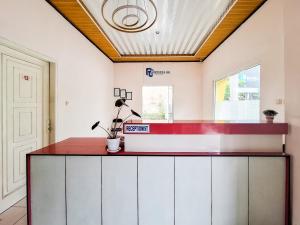 RedDoorz Syariah near Jalan Dieng 6