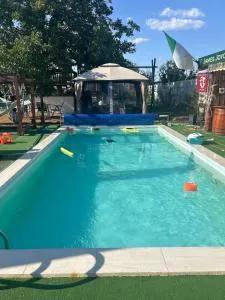 Rowlands Way 3 - Corbii Mari