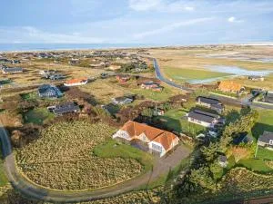Family-Friendly Holiday Home With Pool, Located Close To The North Sea In Vrist, - Langerhuse