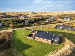 Lovely Holiday Home With Pool, Spa And Sauna, Only 200 Meters From The North Sea, - Ferring