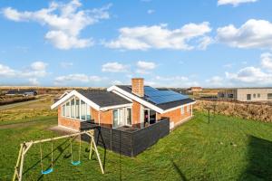 Lovely Holiday Home With Pool, Spa And Sauna, Only 200 Meters From The North Sea