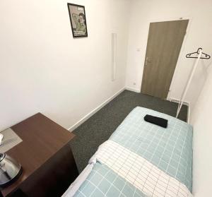 Fantastic Waw - CH5 Room B104