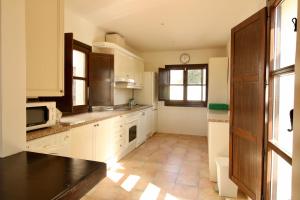HL 007 Holiday Rentals 3 bedroom 2 bathroom villa