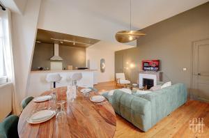 Appartement avec chambre, parking, bureau, wifi