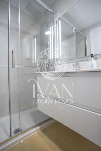 Casa Tati Ivan Luxury Homes 8ªPlta Sur 1ªLinea