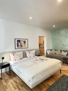 Schritte entfernt vom Hundertwasserhaus l HG3