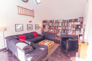 Maison pour 10, avec un grand jardin et une piscine