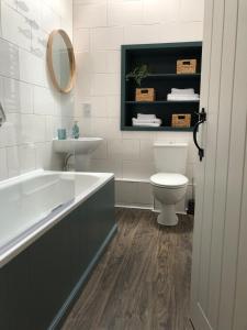 Castle Cottage with views of Kielder Castle