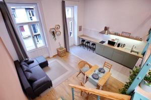 Canga Downtown Studio for 6ppl, balcony, projector