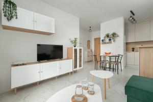 Tobaco Park II Modern Apartment with Parking near Atlas Arena in Łódź by Noclegi Renters