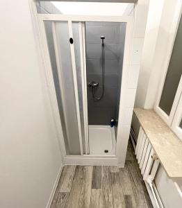 Fantastic Waw - CH5 Room B109