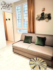 Home in Paris Beautiful & Elegant Paris Center