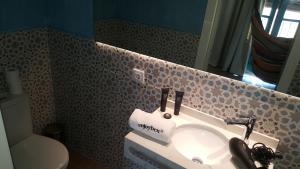 Beach apartment with sea views