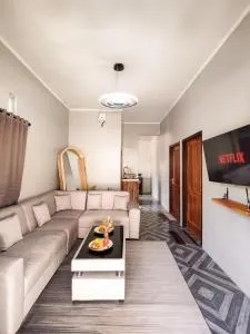 Althea Private Tropical 2BR Villa with Pool & GardenBliss - Mangkung