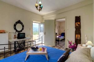 Villa Iro - Private Pool & Tranquility