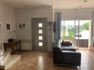 Your Pet-friendly Home In Sant Pol