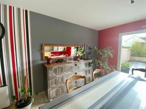 Maisons de vacances Maison 3 chb-billard-wifi-jardin-canoe : photos des chambres