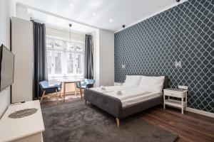 Z32 - Central & Chic - Stylish Stay by BQA