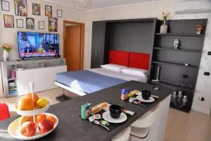 Casa diva - giardino e box auto - فاريدو