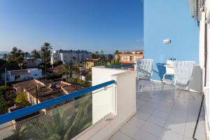 Calablanca Atico by Bookindenia