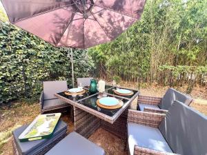 Le Ernest - Parking inclus, jardin privé et piscine