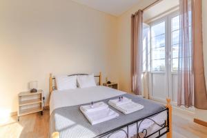 Alfama the city and the river