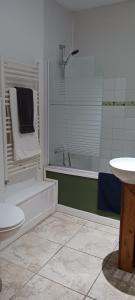 B&B / Chambres d'hotes Le Voltaire : photos des chambres