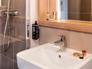 Hotels ibis Styles Prevessin Geneve Aeroport : photos des chambres