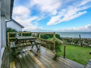 Ael Y Don - Llanfair