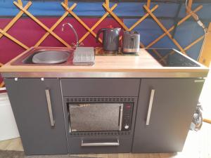 Orchard View Yurt & Hot Tub Somerset