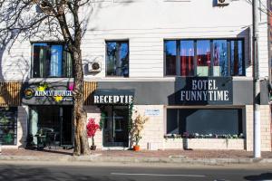Hotel Funnytime