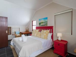 Kumbaya Beach House and Loft Cottage