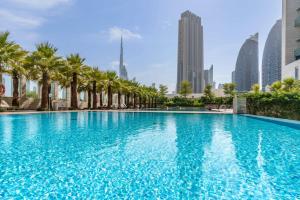 Silkhaus newly furnished modern DIFC studio with balcony