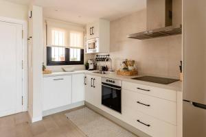 Duplex with sunny terrace located in Mijas Pueblo