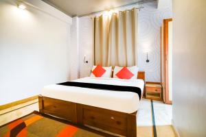 Collection O Hotel Urban Stays