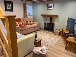 Quaint & Cosy Cottage Hamlet Location for 4 & Pets - Pass the Keys