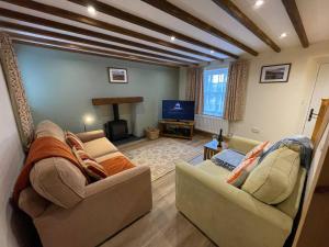 Quaint & Cosy Cottage Hamlet Location for 4 & Pets - Pass the Keys