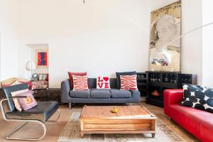 Principe House, Central Rome, 3 bedroom 2 bath, Elegant Apartment full of Light