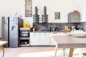 Principe House, Central Rome, 3 bedroom 2 bath, Elegant Apartment full of Light