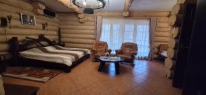 Фільварок Кмитів