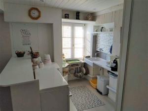 Maisons de vacances Gite a CHALMAZEL equipe, dans hameau calme : photos des chambres