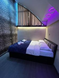 Luxe Studio with Jacuzzi