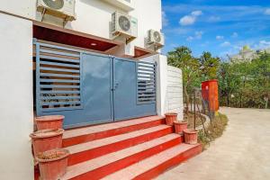 Super Hotel O YUVA INN
