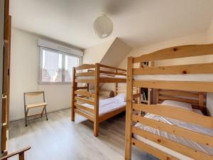 Maisons de vacances Charmant pavillon 3 chambres pres de la plage, jardin, wifi, accepte petits animaux, non-fumeur - FR-1-236-140 : photos des chambres