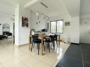 Villa lumineuse à Stella-Plage, jardin clos, terrasse, proche plage et commerces - 6 personnes - FR-1-236-151