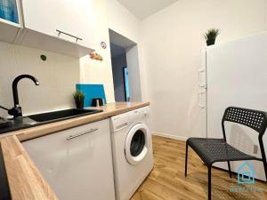 Creative Room - 10 Minutes to Gdańsk Old Town & Seaside