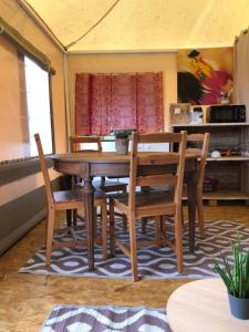 Tentes de luxe Les lodges de phanou Tente lodge : photos des chambres
