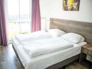 Apartment Blick ins Grüne by Interhome