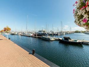 Holiday Home Buitenplaats Schouwen nr 86 by Interhome